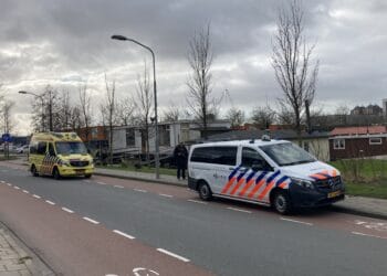 Man naar ziekenhuis na val in Waarderhaven