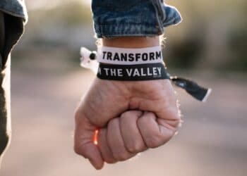 Coronapolsbandje voor toegang tot horeca en cultuur