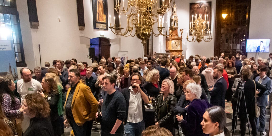 Telprobleem bij drukste stembureau in Haarlem zorgde voor vertraging bij uitslag