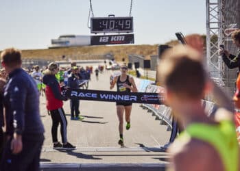 Maureen Koster en Stefan Vercauteren winnen Zandvoort Circuit Run