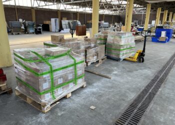 Opladen blijkt monsterklus: inzamelen powerbanks voor Oekraïne ‘iets te succesvol’