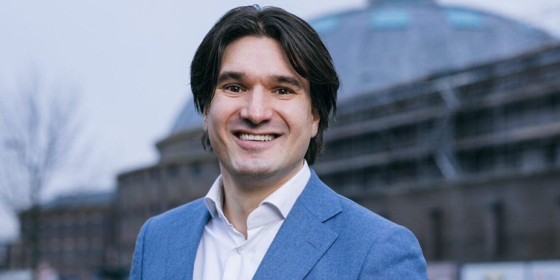 Een dag na de zege zit PvdA lijsttrekker Floor Roduner nog steeds op ‘een rode wolk’