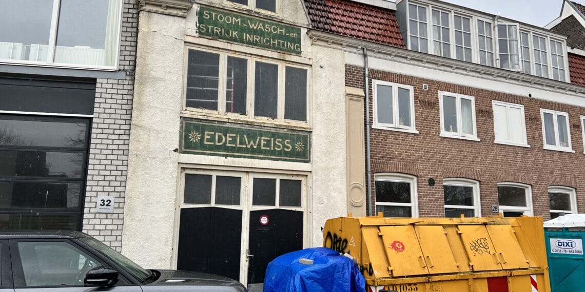 Het Rozenprieel krijgt eindelijk een fietsenstalling, wijkraad toch ontevreden: “Slecht beleid”