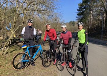 Honderd keer het kopje van Bloemendaal op voor Oekraïne: “50 euro geven vond ik summier”