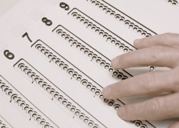 Stemmen met een visuele handicap: “Even een rondje inkleuren, no way”