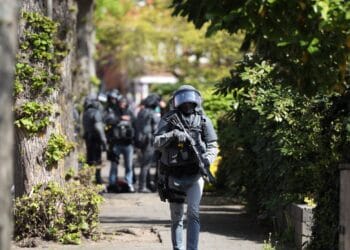 Arrestatieteam valt woning binnen in Heemstede