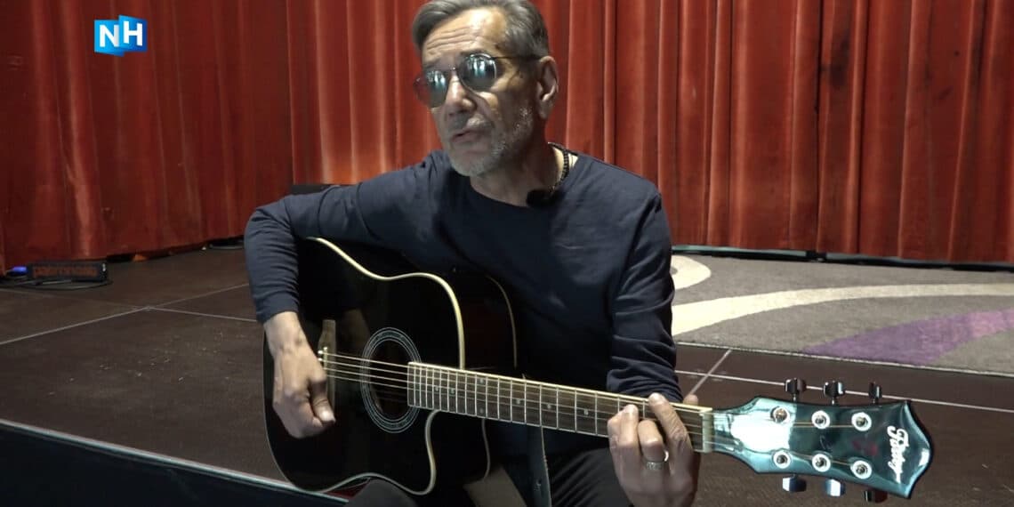 Oekraïense muzikant krijgt het podium, maar zonder zijn bandleden die strijden in de oorlog