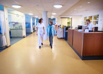 IC terugkommiddagen voor ex-covidpatiënten: “Maar wij leren er ook van”