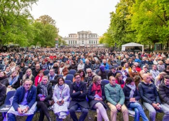 Luister terug: Haarlem herdenkt slachtoffers oorlogsgeweld