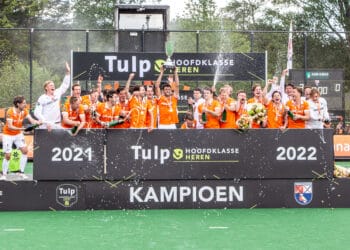 Euforische stemming in Bloemendaal: Heren 1 prolongeert landstitel