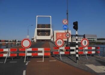 Meerdere bruggen in Haarlem opengezet vanwege hitte