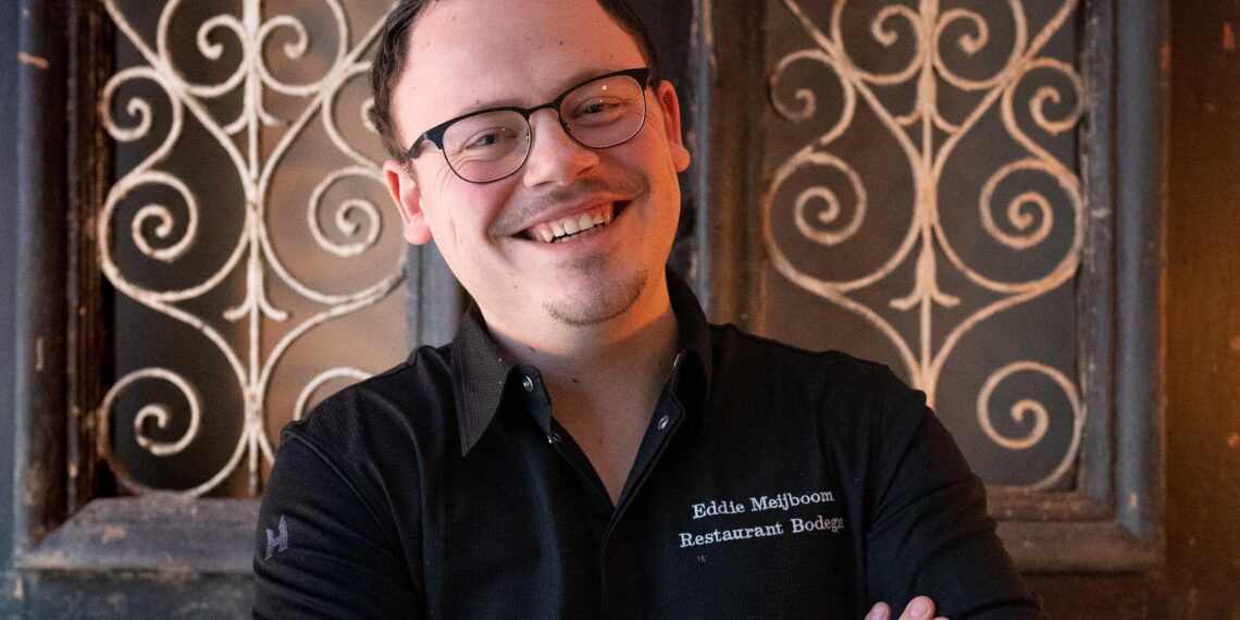 Haarlemse chefkok hoopt dit jaar ‘de beste, jonge chef-kok ter wereld’ te worden: “Van mijn ouders moest ik ‘lekker doorleren'”