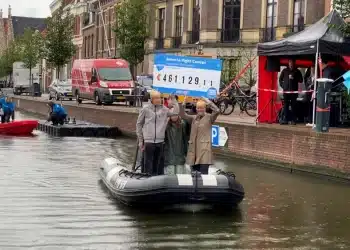 Dit jaar geen ‘Swim’ door blauwalg, toch een recordbedrag opgehaald: ‘Zo mooi’