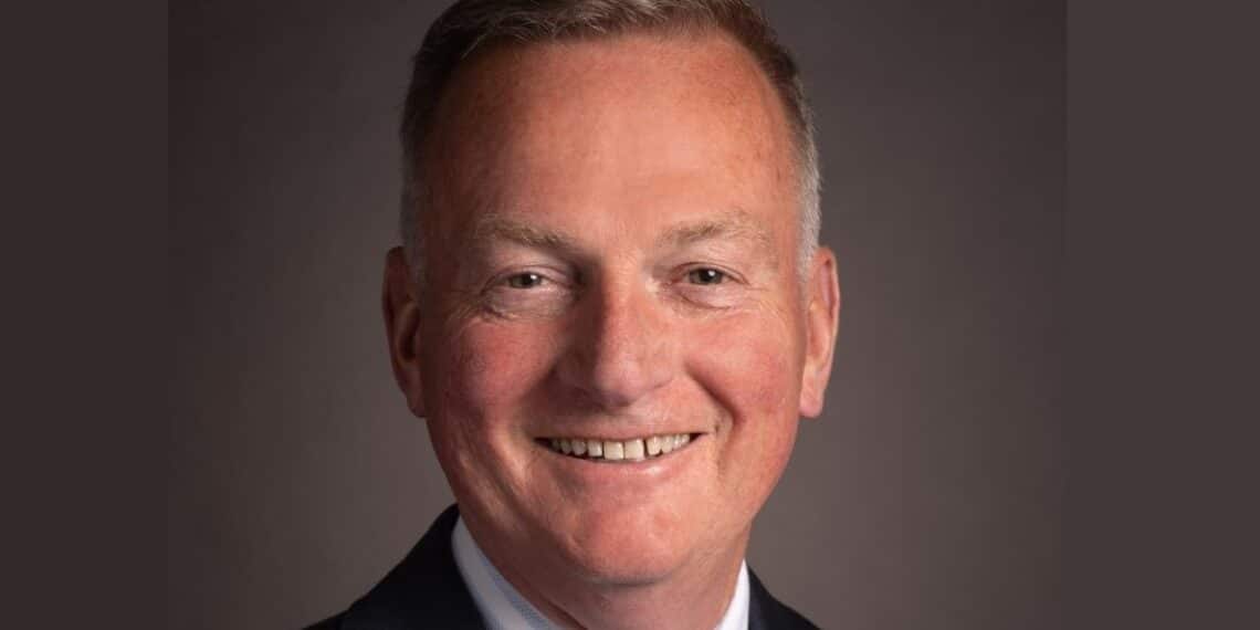 Rechter oordeelt: Gemeente Velsen heeft voldoende veiligheidsmaatregelen genomen. Cruiseschip voor asielzoekers legt aan in Velsen-Noord