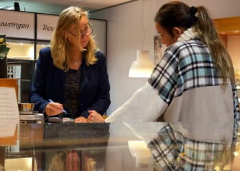 Juwelier Haverkort stopt na vijftig jaar: “Meneer Haverkort heeft hier zijn eigen plein”