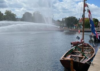 Voorzitter Rotary Heemstede enthousiast over Nieuwjaarsduik in vernieuwe haven, ‘maar duikt zelf niet’