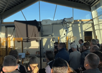 Nieuw bouwlab Waarderpolder na drie jaar open: “Het begon als sloopgebouw in Almere”