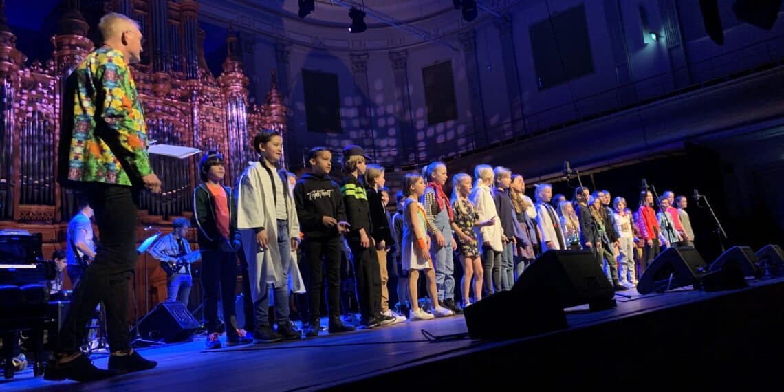 Tweede Korenbattle tussen basisscholen in Philharmonie: “Een ervaring die de kinderen nooit meer vergeten.”