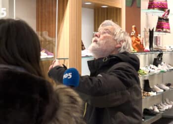 Open winkeldeuren zijn Milieudefensie een doorn in het oog: “Al die warmte vliegt zo de winkel uit naar de noordpool”