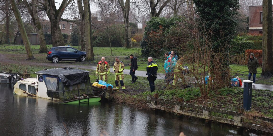 Bootje waar vrouw op woonde gezonken