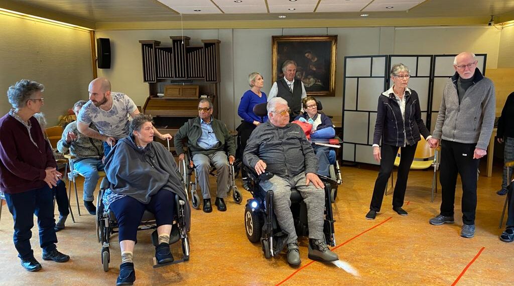 Peter kan niet lopen, maar wel heerlijk swingen: “Als ik dans, voel ik me vrij”