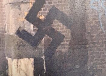 Hakenkruizen aangebracht in gemeente Bloemendaal: “Diep triest dat dit gebeurt”