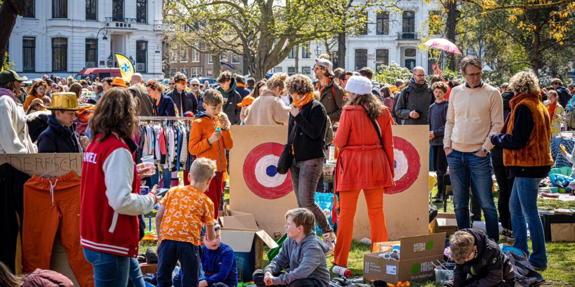 Koningsdag in Haarlem druk en vooral gezellig verlopen: “Het was een drukke dag, maar alles is goed beheersbaar gebleven”