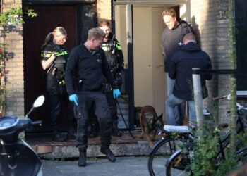 Zeer grote drugsvangst in Haarlemse woning: bewoners gearresteerd