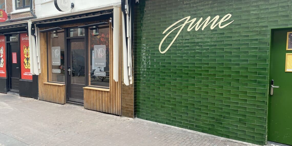 “Wienen is op de stoel van de rechter gaan zitten”, zegt eigenaar Club June en stapt nu zelf naar de rechter