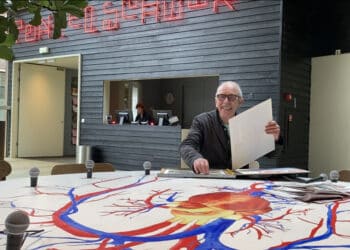 Verjaardag van Schuur gevierd met tekenaar Joost Swarte: “Heb het pand ontworpen”
