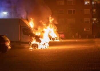 Meerdere auto’s gingen dit weekend in vlammen op, politie vermoedt brandstichting