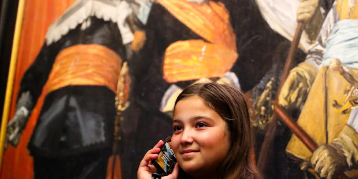 Audiotour speciaal voor kinderen in het Frans Hals Museum: “Die voor grote mensen is altijd alleen maar luisteren, dat vind ik saai”