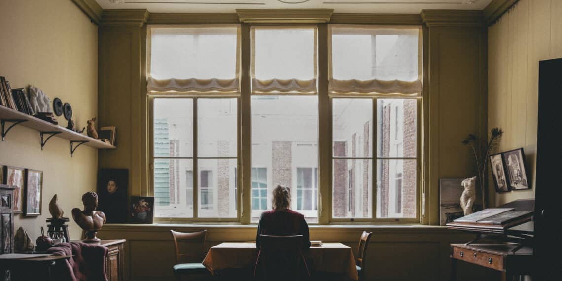 Anouk haar huis is te klein dus schrijft ze in monumenten “Ik zit er ook na sluitingstijd”