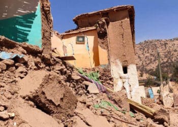 Zakaria zamelt spullen in voor aardbevingsslachtoffers in Marokko: “Iedereen draagt zijn steentje bij”