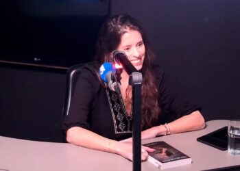 Haarlemse Rachelle Booi presenteert haar eerste boek ‘Vrij Gevochten’: “Ik vind kwetsbaarheid iets heel moois”