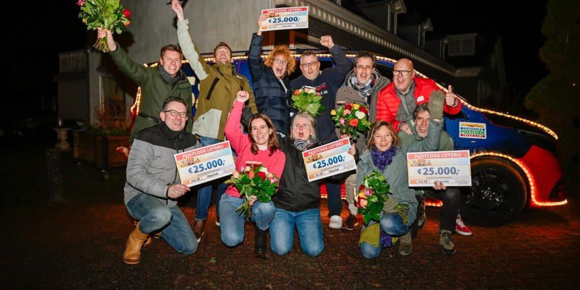 Straatprijs van de Postcode Loterij gevallen in Heemstede: “Dit kan je niet bevatten”