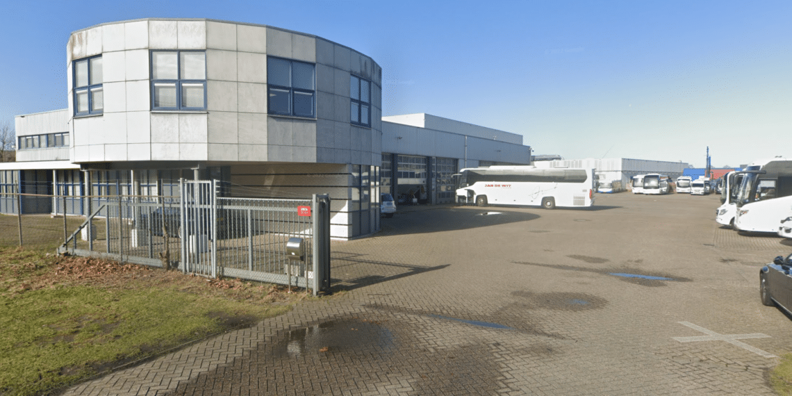 Haarlemse personenvervoerder Jan de Wit Group voortaan koninklijk