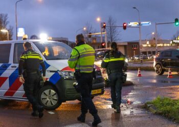 Fietser ernstig gewond na val Oudeweg