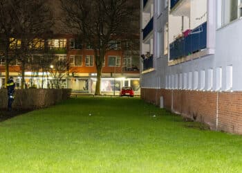 Woning Vincent van Goghlaan gesloten na aanhoudende explosies