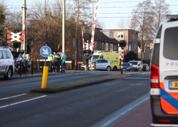 Treinverkeer tussen Haarlem en Leiden uren verstoord door aanrijding