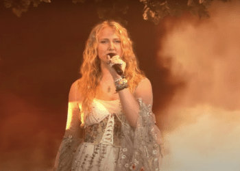 Zandvoortse Bodine niet namens Duitsland naar Songfestival: “Vrienden en familie baalden misschien wel meer dan ik”