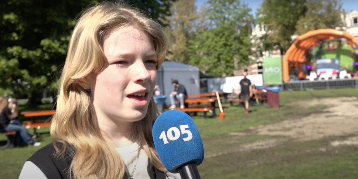 Jonge Erfgoeddrager Saar Pronk vertelt oorlogsverhaal van oudere door: “Ik vind het best wel spannend”