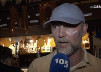 Oranjefans zien Nederland gelijkspelen in een spannende wedstrijd tegen Frankrijk: “Bijna overgegeven”