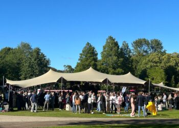 Stralend weer tijdens Haarlemse haringparty: Oesterzwam-coquilles groot succes