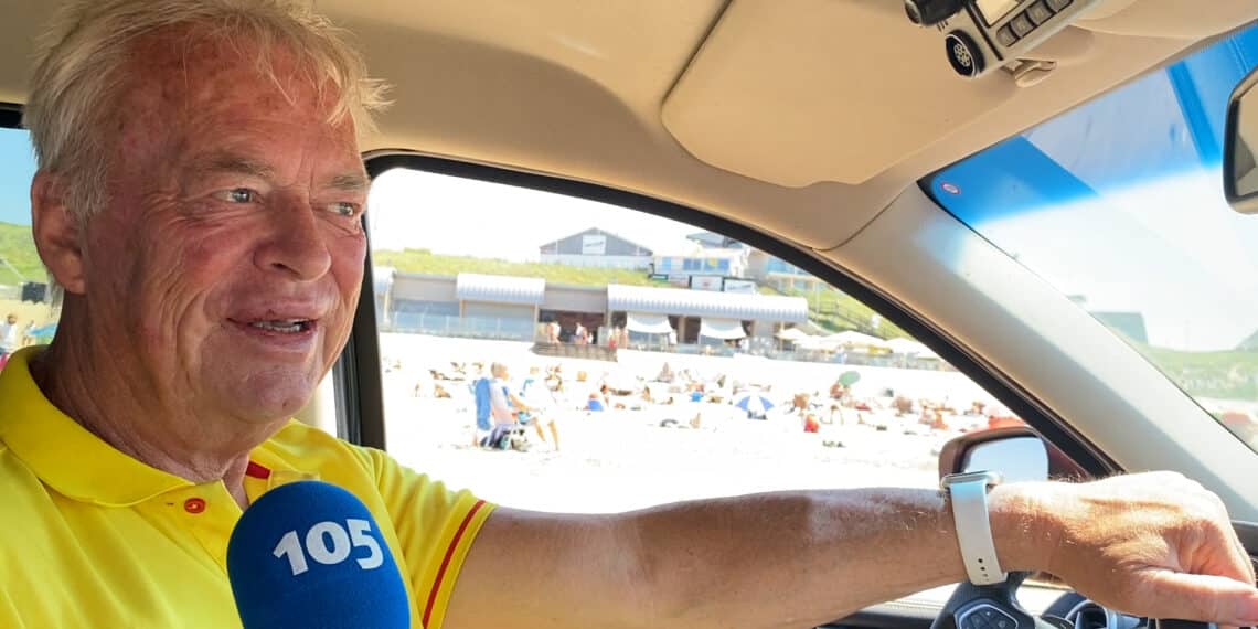 Reddingsbrigade blij met tropische temperaturen: “Eindelijk weer wat te doen op het strand”