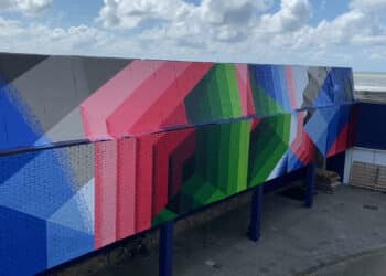 Grote muurschilderingen in Zandvoort: “Hoop dat er steeds meer kunstwerken komen”