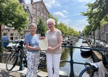 Honderd jaar na redding uit Bakenessergracht ontmoeten nabestaanden elkaar