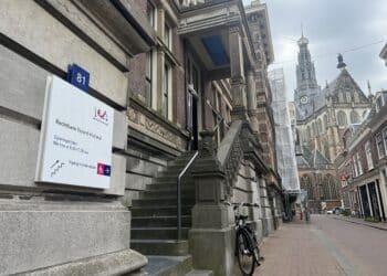 OM eist celstraf en 240 uur taakstraf voor mishandeling bij station Haarlem