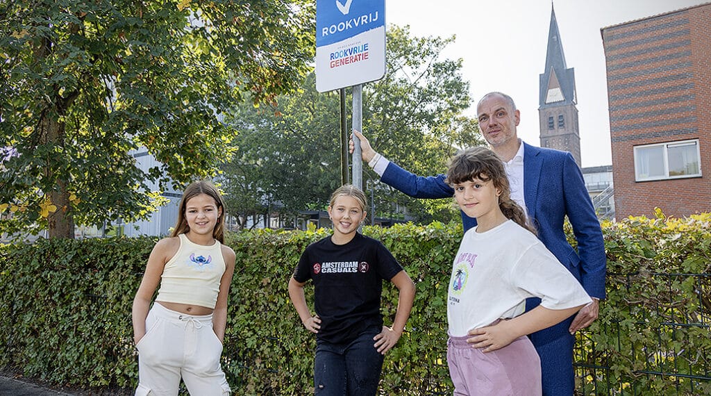 Speelplaats Teylerplein voortaan rookvrij: “Vooral veel afval van sigaretten te zien”