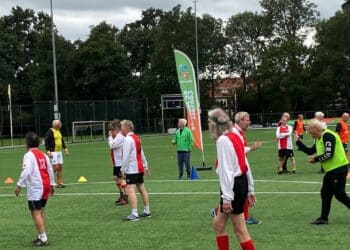 Wandelend naar de overwinning: zestigplussers in actie bij VV Schoten